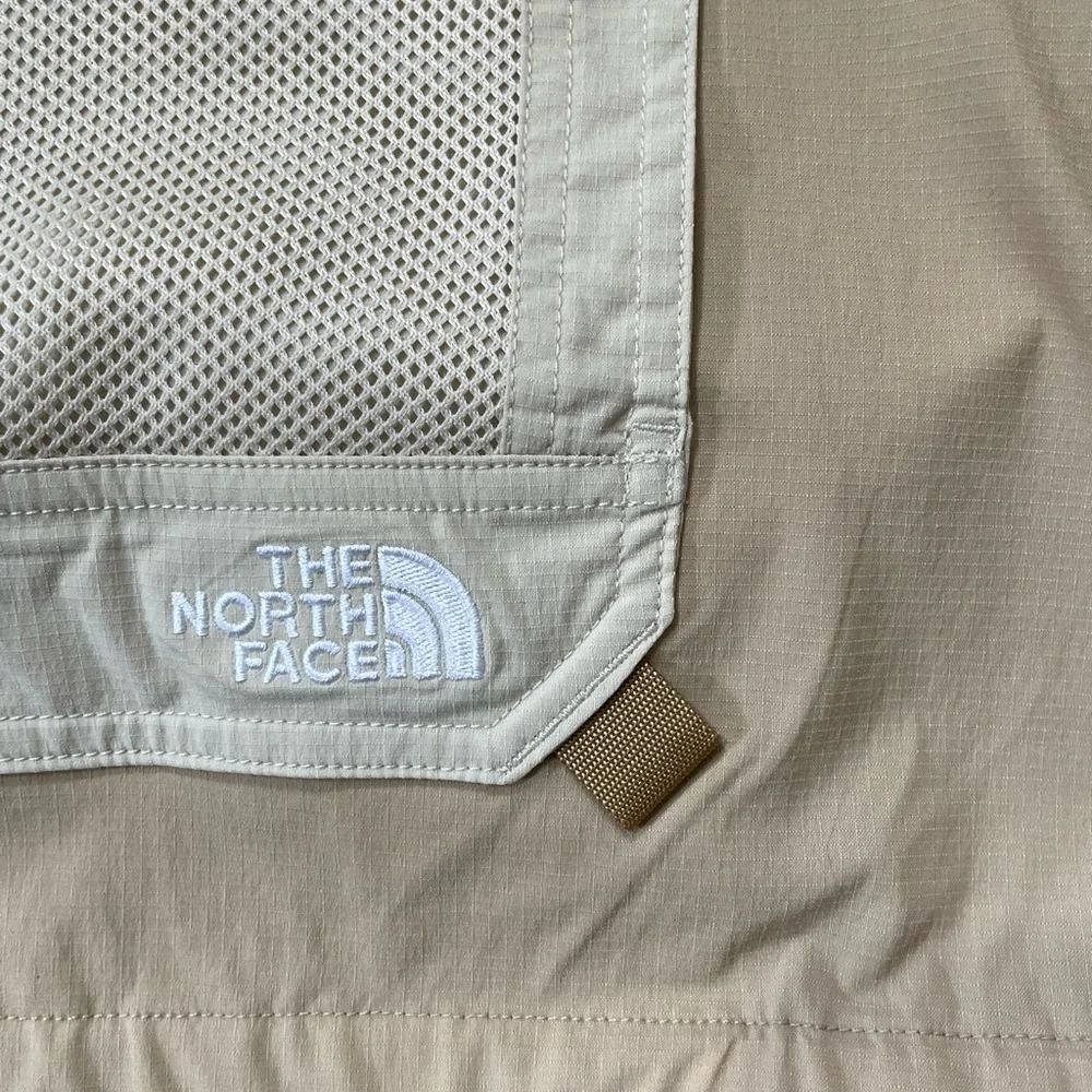 THE NORTH FACE Flash Dry Hooded Pullover - Picture 4 of 11